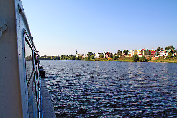포토 JPG 해외이미지 모델 외관 건축양식 창문 교실 하늘 새로움 주택 풍경 사람없음 야외 건물 목재 가로 물 여름 울타리 강 교회 우주 침묵 기둥 재산 작음 빌라 맨션 시골집 아치 러시아 장면 타운 교외 진짜 해외202004 해외포토 자연요소 나무 건축물 계절 교육 건축 유럽 컨셉 재료 학교 종교건축 금융 담장 소리 도시 크기 파일형식 이미지허브