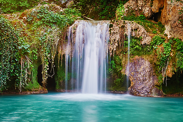 포토 JPG 해외이미지 유럽 모션 자연 산 풍경 사람없음 야외 물 환경 폭포 개울 돌산 언덕 생태계 불가리아 해외202004 해외포토 자연요소 나라 강 파일형식 남유럽 이미지허브