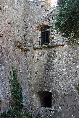 포토 JPG 해외이미지 유럽 문화 벽 여행 건축양식 창문 벽돌 사람없음 건물 여행객 탑 힘 프랑스 흰색 성 중세 역사 재산 중앙 큼 지중해 만족 군용 전략 프랑스어 세기 옛날 스타일 해외202004 해외포토 문자 건축물 건축 감정 나라 바다 컬러 모션 군대 사람 금융 크기 파일형식 이미지허브