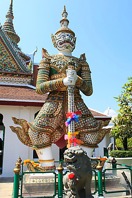 포토 JPG 해외이미지 디자인 공원 아시아 종교 문화 불교 건축양식 태국 하늘 미술 동양인 사람없음 파란색 조각상 평화 믿음 탑 궁전 사찰 역사 황금 명상 방콕 에메랄드 신성 동쪽 거인 신앙심 옛날 전국 스타일 존경 해외202004 해외포토 건축물 공공시설 건축 감정 나라 컬러 컨셉 고건축 종교건축 문화예술 인종 조형물 보석 방향 파일형식 이미지허브