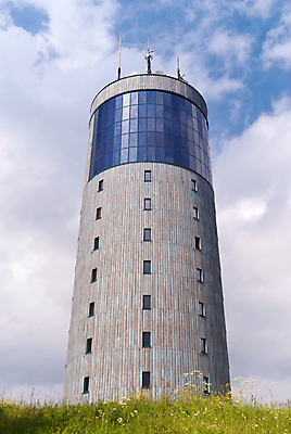 포토 JPG 해외이미지 여행 건축양식 산 사람없음 건물 탑 하이킹 원형 정상 큼 라디오 돛대 송신기 해외202004 해외포토 도형 건축물 건축 레저 전자제품 크기 파일형식 이미지허브