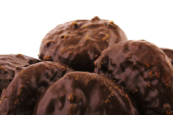 포토 JPG 해외이미지 음식 조각 재료 디저트 발렌타인데이 사랑 사람없음 갈색 쿠키 케이크 초콜릿 어둠 블록 우유 견과류 바 달콤 맛 매끈함 설탕 굽기 칼로리 코코아 고립 깨짐 해외202004 해외포토 감정 음료 컬러 컨셉 데이이벤트 유제품 감각 구이 파일형식 이미지허브