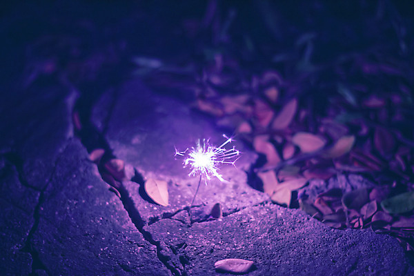 포토 JPG 해외이미지 기념일 행복 크리스마스 겨울 불 새로움 기념 폭죽 불꽃놀이 사람없음 파란색 빛 파티 추위 축하 생일 변화 고급 폭발 연도 분무기 이익 점화 팝 화상 효과 해외202004 해외포토 자연요소 계절 감정 컬러 컨셉 놀이 이벤트 상처 파일형식 이미지허브