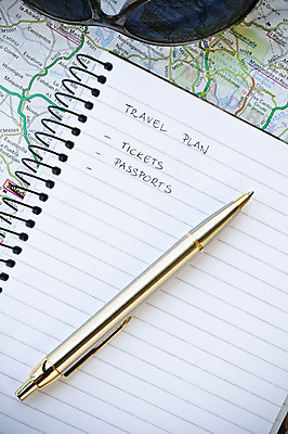 포토 JPG 해외이미지 안경 도로 여행 컨셉 지도 가이드 휴가 설계 나선형 사람없음 선글라스 펜 공책 기록 주름 티켓 계획 방향 여권 지도책 지리 필기체 해외202004 해외포토 직업 문자 잡화 길 무늬 교통시설 문구용품 책 필기구 파일형식 이미지허브