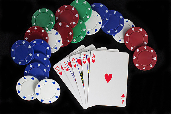 포토 JPG 해외이미지 정장 사람없음 게임 마음 도시 우승 신용카드 행운 도박 위험 카지노 포커 대서양 게이머 라스베가스 승자 해외202004 해외포토 옷 바다 컨셉 놀이 금융 최고 트럼프 파일형식 이미지허브