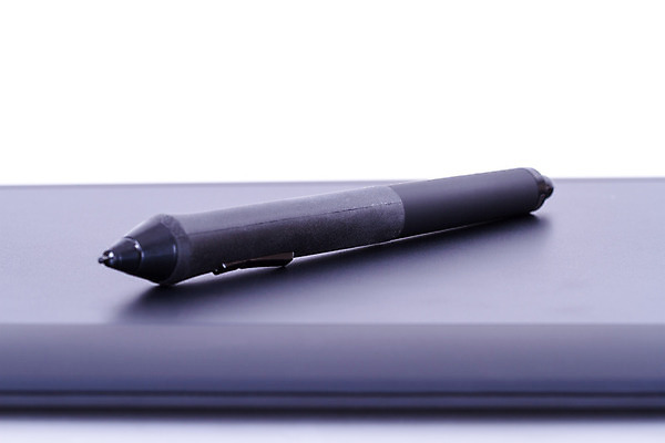 포토 JPG 해외이미지 스튜디오촬영 직업 디자인 교육 비즈니스 문구용품 새로움 미술 사람없음 그래픽 컴퓨터 알약 연필 펜 디지털 검은색 장비 공구 기록 닫기 휴대용 플라스틱 디자이너 싱글 그림 전자 기어 고립 스타일 해외202004 해외포토 컬러 컨셉 모션 재질 문화예술 학용품 실내 전자제품 필기구 약 도구 오브젝트 파일형식 이미지허브