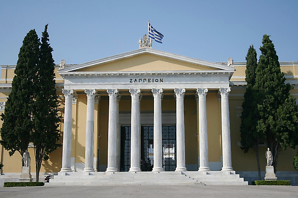 포토 JPG 해외이미지 나무 전통 건축양식 자연 하늘 사람없음 건물 파란색 조각상 깃발 기둥 그리스 대리석 아테네 그리스인 랜드마크 해외202004 해외포토 서양인 식물 건축물 건축 유럽 컬러 재료 조형물 생태계 파일형식 이미지허브