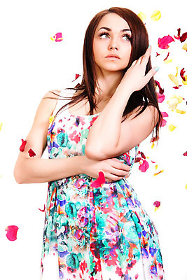 포토 JPG 해외이미지 백인 모델 응시 드레스 여자 꽃잎 꽃 행복 분홍색 조각 백그라운드 잎 꽃무늬 바람 한명 미소 빨간색 빛 청춘 장미 갈색 노란색 유행 기쁨 꿈 흐름 가을 흰색 춤 자르기 만족 공상 고립 완벽 해외202004 해외포토 자연요소 서양인 식물 1 시선 옷 계절 감정 컬러 컨셉 무늬 모션 날씨 문화예술 표정 사람 파일형식 이미지허브