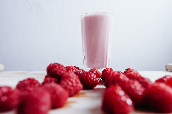 포토 JPG 해외이미지 라이프스타일 열매 음료 음식 분홍색 백그라운드 과일 유리 탁자 딸기 건강 사람없음 목재 빨간색 주스 우유 에너지 물방울 신선 칵테일 달콤 매끈함 혼합 갈증 산딸기 밀짚 요거트 쉐이크 떨림 단백질 스무디 해외202004 해외포토 나무 식물 컬러 가구 재료 모션 재질 유제품 주류 생활 감각 맛 짚 영양소 파일형식 이미지허브
