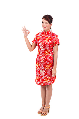 포토 JPG 해외이미지 전통 손 드레스 옷 계절 행복 아시아 얼굴 백그라운드 휴식 새해 안내 기념 선물 설명 한명 동양인 손짓 빨간색 유행 축제 중국 희망 기쁨 축하 화려 행운 치파오 연도 사인 동쪽 고립 스타일 해외202004 해외포토 1 감정 나라 컬러 컨셉 모션 사람 인종 신체부위 전통의상 방향 파일형식 이미지허브