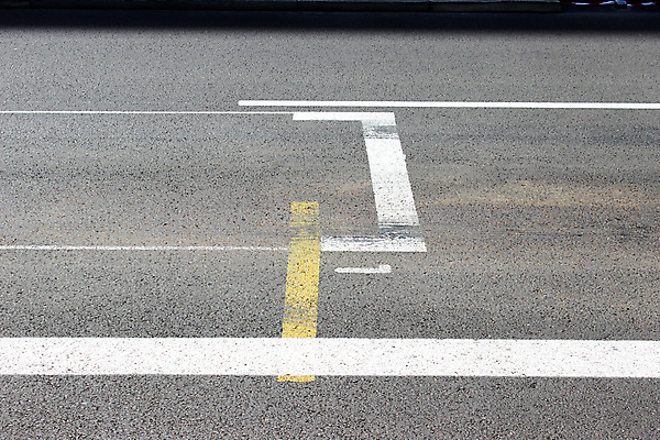 포토 JPG 해외이미지 모양 1 유럽 도로 선 스포츠 이동 교통시설 자동차 표시 거리 바닥 사람없음 노란색 검은색 페인트 경쟁 줄무늬 운전 프랑스 흰색 도시 끝 속도 시작 질감 순환 타이어 공식 모터 모나코 방법 선로 몬테카를로 해외202004 해외포토 나라 길 육상교통 컬러 교통 컨셉 무늬 모션 시설 파일형식 이미지허브