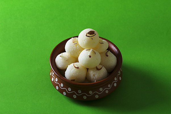 포토 JPG 해외이미지 디저트 사람없음 도자기 원형 사기그릇 인도음식 해외포토 도형 그릇 음식 동양음식 파일형식 이미지허브