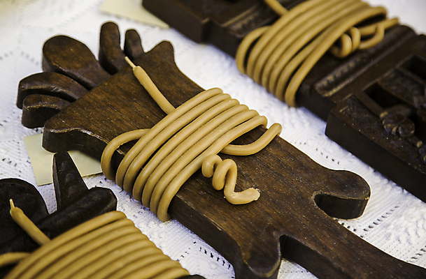 포토 JPG 해외이미지 모양 계절 종교 백그라운드 태국 자연 불 추상 휴가 불꽃 선반 사람없음 장식 빨간색 초록색 빛 컬러풀 노란색 상점 검은색 흰색 기둥 얼룩 뜨거움 벌 질감 날것 만들기 아로마 꿀 벌집 내추럴 연소 밀랍 심지 왁스 많음 해외202004 해외포토 자연요소 건축 아시아 컬러 가구 곤충 컨셉 무늬 모션 생태계 파일형식 이미지허브