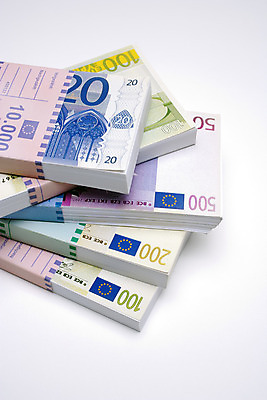 포토 JPG 해외이미지 백인 유럽 백그라운드 지폐 돈 비즈니스 성공 사람없음 금융 저축 유로 재산 수집 가정경제 환율 해외202004 해외포토 서양인 나라 컨셉 가정 경제 파일형식 이미지허브