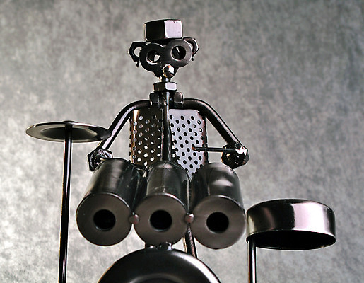 포토 JPG 해외이미지 디자인 사람없음 장식 빛 조각상 숫자 금속 피규어 회색 나사 시골 은색 안전모 수집 철 오브젝트 드럼 볼트 드러머 드럼스틱 리듬 철강 핸드메이드 획기적 해외202004 해외포토 문자 컬러 재질 타악기 조형물 미니어처 공구 헬멧 안전장비 파일형식 이미지허브