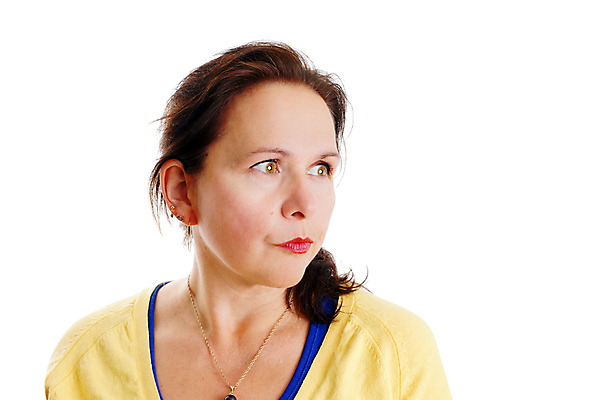 포토 JPG 해외이미지 백인 여자 감정 얼굴 중년 생각 스트레스 갈색머리 건강 한명 사람 성인 일상 파란색 반사 노란색 고통 슬픔 흰색 표현 문제 내추럴 고립 우울증 진짜 규칙적 해외202004 해외포토 서양인 1 헤어스타일 컬러 컨셉 라이프 신체부위 질병 파일형식 이미지허브