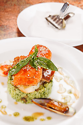 포토 JPG 해외이미지 접시 음식 잎 다이어트 채소 밥 새우 건강 어류 요리 사람없음 장식 초록색 식사 저녁식사 튀김 신선 고명 낟알 자르기 굽기 레몬 허브 해산물 향신료 오브젝트 만족 홍합 깨 라임 연어 바질 로즈메리 점심식사 해외202004 해외포토 식물 식기 감정 컬러 과일 식재료 모션 어패류 갑각류 수중동물 조미료 구이 향미료 파일형식 이미지허브