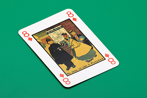 포토 JPG 해외이미지 돈 놀이 탁자 성공 사람없음 초록색 검은색 기쁨 수확 게임 흰색 마음 신용카드 행운 재산 도박 위험 왕 가득함 카지노 눈금 기회 잭 곤봉 고립 라스베가스 승자 에이스 해외202004 해외포토 감정 스포츠용품 컬러 가구 컨셉 농업 금융 파일형식 이미지허브