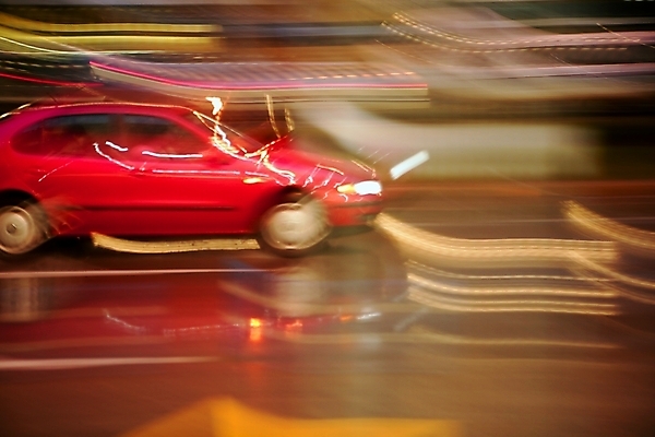 포토 JPG 해외이미지 도로 선 여행 백그라운드 이동 비즈니스 교통시설 모션 자동차 유리 추상 전등 거리 사람없음 야외 물 파란색 빛 도시풍경 검은색 어둠 운전 젖음 도시 야간 소프트포커스 아스팔트 속도 장면 타운 블러 자동 해외202004 해외포토 자연요소 길 육상교통 컬러 교통 컨셉 무늬 재질 조명 촬영기법 풍경 시설 파일형식 이미지허브