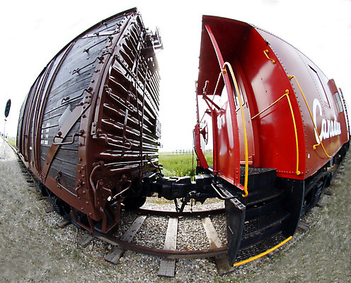 포토 JPG 해외이미지 여행 추상 사람없음 야외 빨간색 초록색 갈색 여행객 문 검은색 화물 해외202004 해외포토 컬러 무늬 사람 운송업 파일형식 이미지허브