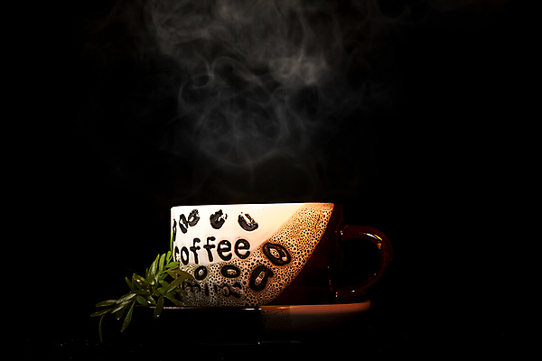 포토 JPG 해외이미지 커피 음료 사람없음 컵 신선 뜨거움 더위 수증기 컵받침 따뜻한음료 해외202004 해외포토 식기 날씨 받침대 파일형식 이미지허브