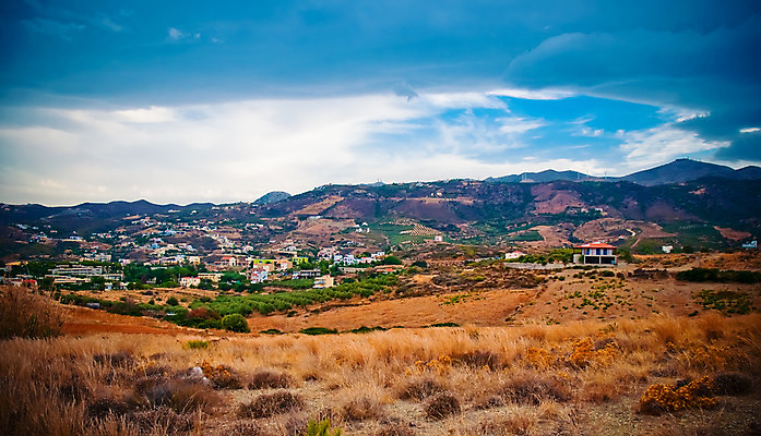 포토 JPG 해외이미지 나무 구름 유럽 도로 음식 여행 밭 농업 오렌지 과일 자연 하늘 휴가 휴식 산 건강 파노라마 풍경 사람없음 초록색 여름 파란색 햇빛 농장 농경지 시골 농부 낟알 땅 지중해 레몬 그리스 언덕 올리브 스카이라인 그리스인 해외202004 해외포토 자연요소 서양인 식물 직업 계절 열매 나라 산업 길 바다 컬러 컨셉 교통시설 촬영기법 태양 생태계 파일형식 이미지허브