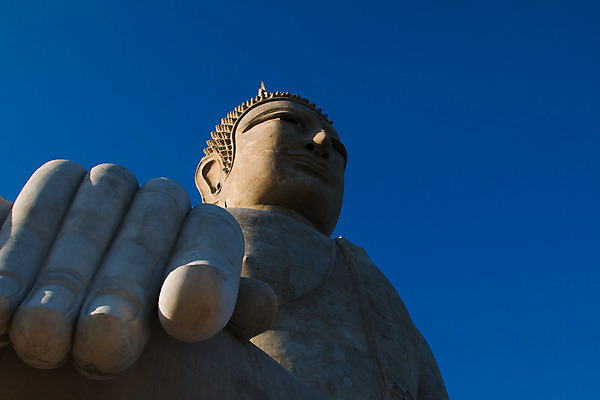 포토 JPG 해외이미지 아시아 종교 문화 조각 섬 여행 불교 태국 하늘 동양인 풍경 사람없음 조각상 여행객 중국 흰색 사찰 큼 언덕 청동 동쪽 거인 천연기념물 신앙심 이국적 푸켓 해외202004 해외포토 나라 컬러 종교건축 사람 인종 조형물 크기 방향 파일형식 이미지허브