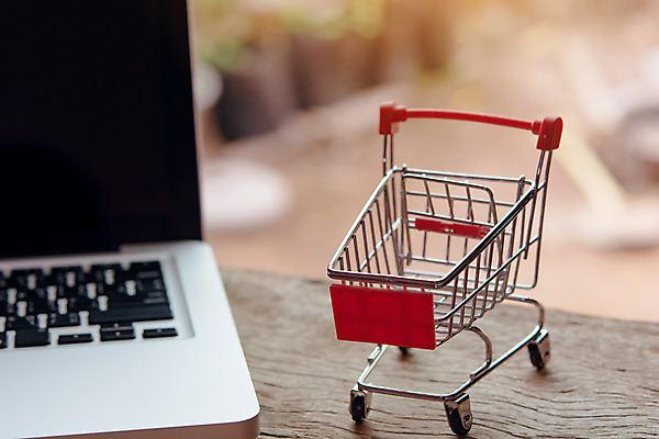 포토 JPG 해외이미지 산업 종이 컨셉 돈 인터넷 비즈니스 휴가 주택 사람없음 노트북 쇼핑 세일 상점 디지털 웹 카트 화물 시장 E 구매 상품 가격 사이버 상업 소매 온라인 물류 전자상거래 매각 목록 무료 공급 해외202004 해외포토 알파벳 건물 전자제품 운송업 재산 파일형식 이미지허브