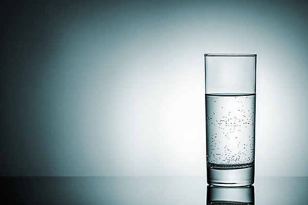 포토 JPG 해외이미지 1 식기 음료 백그라운드 다이어트 자연 유리 건강 사람없음 물 파란색 반사 우주 거품 젖음 추위 신선 투명 액체 붓기 시원함 갈증 기아 가득함 심볼 순수 오브젝트 싱글 상쾌 내추럴 생태학 해외202004 해외포토 자연요소 교육 감정 컬러 컨셉 모션 재질 사회이슈 생태계 파일형식 이미지허브