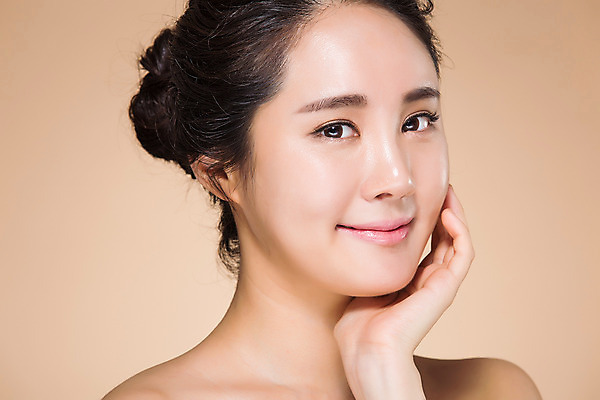 포토 JPG 스튜디오촬영 우먼라이프 여자 실내 한명 미소 손짓 상반신 20대 성인 앞모습 뷰티 깨끗함 턱괴기 한국인 의료성형뷰티 여자만 성인여자한명만 국내포토 1 라이프스타일 뷰포인트 컨셉 모션 표정 사람 동양인 청년 내부 여자한명만 성인여자만 파일형식