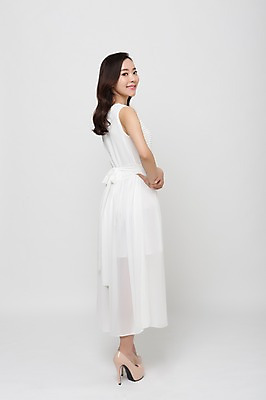 포토 JPG 스튜디오촬영 전신 우먼라이프 원피스 여자 실내 한명 서기 미소 20대 성인 옆모습 뷰티 한국인 청순 의료성형뷰티 여자만 성인여자한명만 국내포토 1 라이프스타일 옷 뷰포인트 컨셉 모션 표정 사람 동양인 청년 내부 여자한명만 성인여자만 파일형식