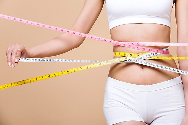 포토 JPG 스튜디오촬영 우먼라이프 여자 다이어트 실내 줄자 한명 서기 들기 20대 성인 앞모습 뷰티 한국인 허리 측정 허리둘레 의료성형뷰티 여자만 성인여자한명만 국내포토 1 라이프스타일 뷰포인트 모션 자 건강 사람 동양인 청년 내부 신체부위 둘레 여자한명만 성인여자만 파일형식