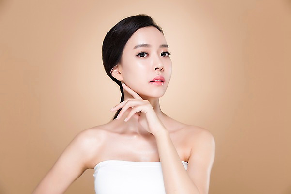 포토 JPG 스튜디오촬영 우먼라이프 여자 실내 한명 서기 손짓 상반신 20대 성인 앞모습 화장 뷰티 깨끗함 한국인 의료성형뷰티 여자만 성인여자한명만 국내포토 1 라이프스타일 뷰포인트 컨셉 모션 사람 동양인 청년 내부 여자한명만 성인여자만 파일형식