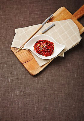 포토 JPG 스튜디오촬영 한식 젓가락 반찬 실내 사람없음 오징어젓갈 집밥 국내포토 음식 수저 내부 젓갈 파일형식