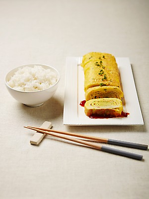 포토 JPG 스튜디오촬영 한식 젓가락 밥 반찬 실내 사람없음 계란말이 집밥 국내포토 음식 수저 내부 계란요리 파일형식