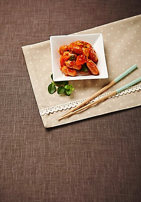 포토 JPG 스튜디오촬영 한식 젓가락 반찬 실내 사람없음 비엔나소시지 집밥 국내포토 음식 수저 내부 소시지 파일형식