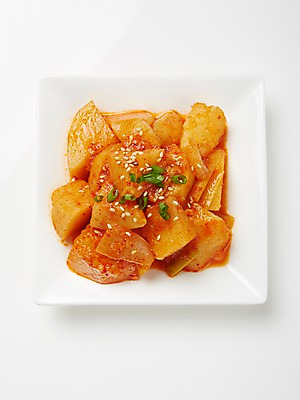 포토 JPG 스튜디오촬영 한식 반찬 실내 사람없음 감자조림 집밥 국내포토 음식 내부 조림 파일형식