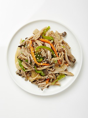 포토 JPG 스튜디오촬영 한식 반찬 실내 사람없음 버섯볶음 집밥 국내포토 음식 내부 볶음 파일형식