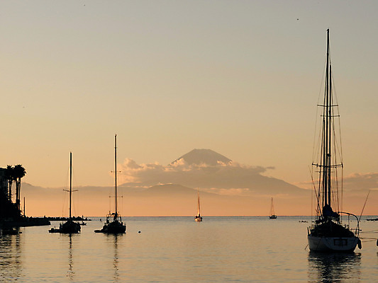 포토 JPG 주간 구름 해외풍경 실루엣 바다 하늘 사람없음 야외 항구 일본 일몰 선박 국내포토 자연요소 해외 아시아 수상교통 교통시설 촬영기법 풍경 노을 파일형식