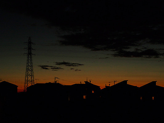 포토 JPG 구름 해외풍경 실루엣 야경 하늘 사람없음 야외 일본 일몰 철탑 국내포토 자연요소 해외 아시아 촬영기법 풍경 노을 탑 야간 파일형식 풍경_경치