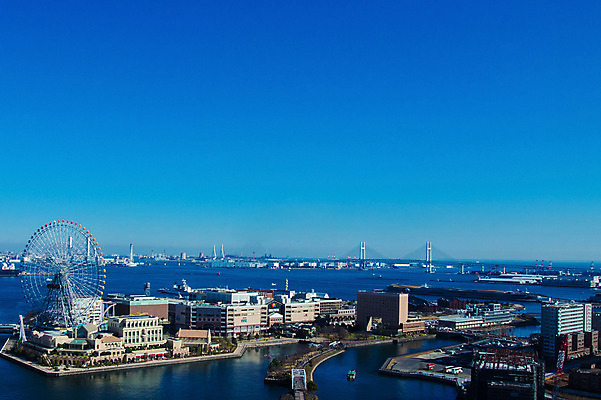 포토 JPG 주간 해외풍경 하늘 빌딩 사람없음 야외 도시풍경 항구 일본 대관람차 요코하마 가교 국내포토 자연요소 해외 건축물 아시아 교통시설 풍경 건물 도시 놀이기구 파일형식