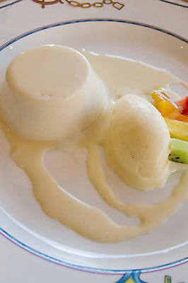 포토 JPG 접시 음식 일본문화 아이스크림 디저트 키위 사람없음 크림 푸딩 후르츠칵테일 일본음식 국내포토 동양문화 식기 외국문화 과일 파일형식