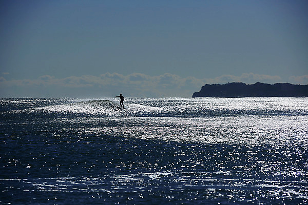 포토 JPG 주간 구름 바다 자연 하늘 레저 한명 사람 풍경 야외 서핑 국내포토 자연요소 1 수상스포츠 생태계 파일형식