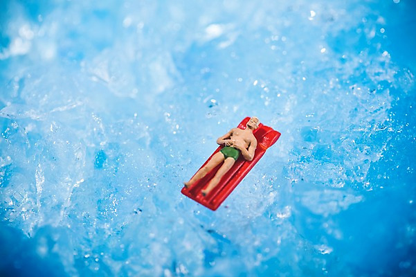 포토 JPG 사람없음 여름 여름휴가 바캉스 얼음 미니어처 여행용품 튜브 국내포토 자연요소 계절 여행 휴가 모형 오브젝트 파일형식 여름_계절