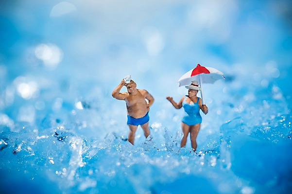 포토 JPG 사람없음 여름 여름휴가 바캉스 얼음 미니어처 시원함 여행용품 양산 국내포토 자연요소 계절 여행 휴가 모형 오브젝트 파일형식 여름_계절