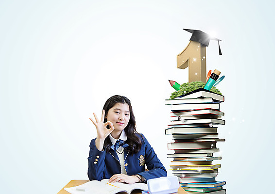 PSD 편집 편집이미지 1 여학생 교육 교복 학사모 청소년 한명 상반신 책 연필 쌓기 한국인 우승 OK 청소년교육 책상 필통 이미지편집 모자_잡화 학생 옷 여자 가구 졸업 모션 학용품 사람 동양인 손짓 필기구 최고 파일형식