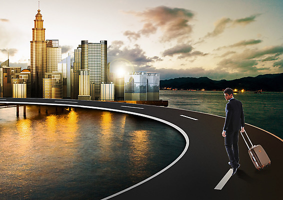 전신 PSD 서양인 구름 편집 편집이미지 남자 도로 바다 하늘 한명 서기 빌딩 20대 성인 뒷모습 노을 캐리어 비즈니스맨 뒤돌아보기 이미지편집 자연요소 외국인 1 길 뷰포인트 비즈니스 교통시설 모션 사람 청년 건물 여행가방 직장인 파일형식