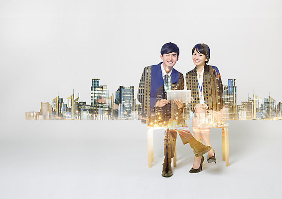 전신 PSD 편집 편집이미지 여자 남자 실루엣 의자 웃음 앉기 20대 성인 두명 태블릿 한국인 다리꼬기 도시 비즈니스맨 비즈니스우먼 야간 이미지편집 자연요소 가구 비즈니스 모션 촬영기법 표정 사람 동양인 청년 전자제품 스마트기기 직장인 파일형식