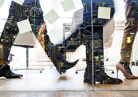 PSD 편집 편집이미지 여자 남자 실루엣 구두 창문 빌딩 성인 옆모습 걷기 다리 도시 비즈니스맨 비즈니스우먼 야간 포스트잇 이미지편집 자연요소 뷰포인트 신발 비즈니스 모션 촬영기법 사람 건물 신체부위 메모지 직장인 파일형식