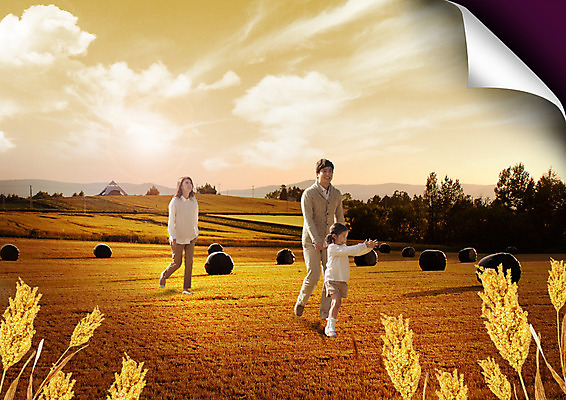 전신 PSD 구름 편집 편집이미지 여자 남자 딸 아들 여행 가족 하늘 가족여행 서기 소녀 성인 세명 30대 농경지 한국인 아빠 이삭 이미지편집 자연요소 어린이 관계 모션 사람 동양인 장년 농장 파일형식